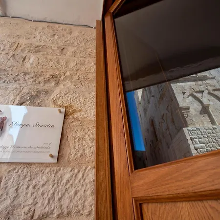 Semper Invictus - Palazzo Framarino Dei Malatesta - Xiv Century Giovinazzo